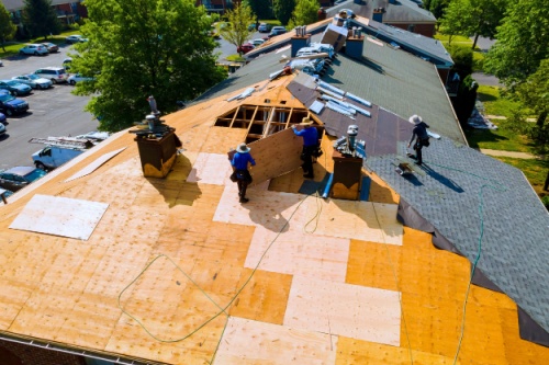 5 Signs You Need to Call An Emergency Roofing Company